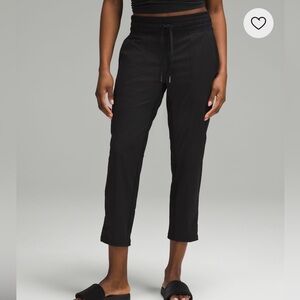 Lululemon athletica Dance Studio Crop